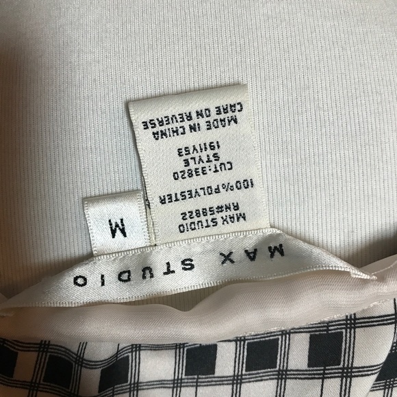 Max Studio Handkerchief Dress - Picture 6 of 7